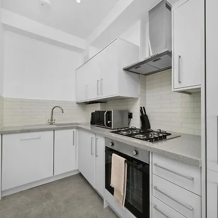 Soho One Bedroom Apartment London Exterior photo